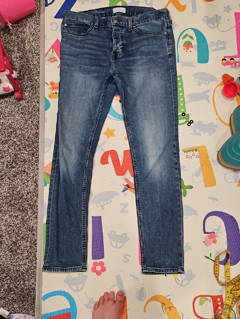Five Four Women's Skinny Jeans in Medium Blue Wash